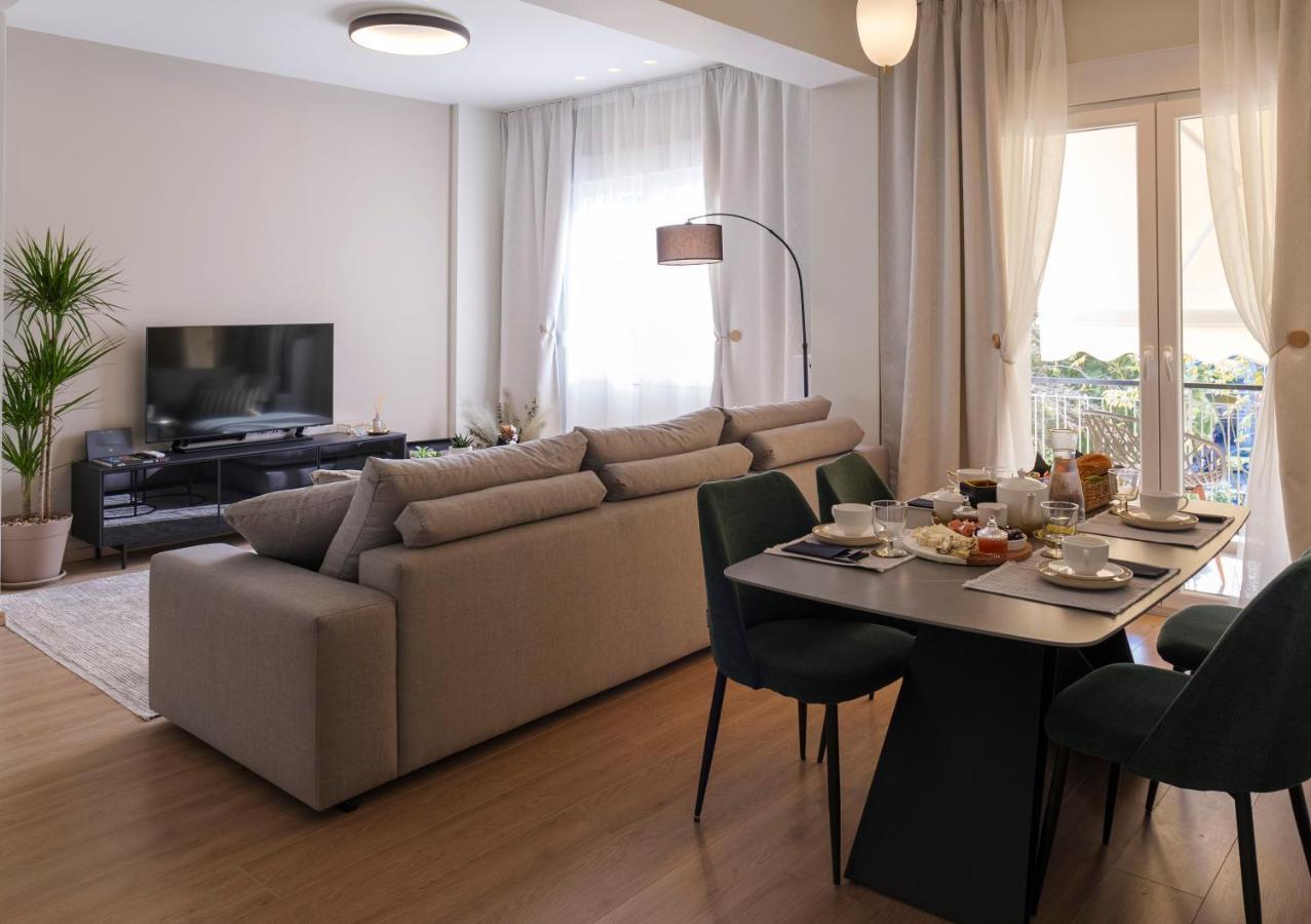 Acropolis Deluxe 2Br Apartment Athene Buitenkant foto